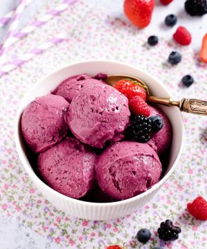 Latest Delicious Vegan Blackberry Ice Cream